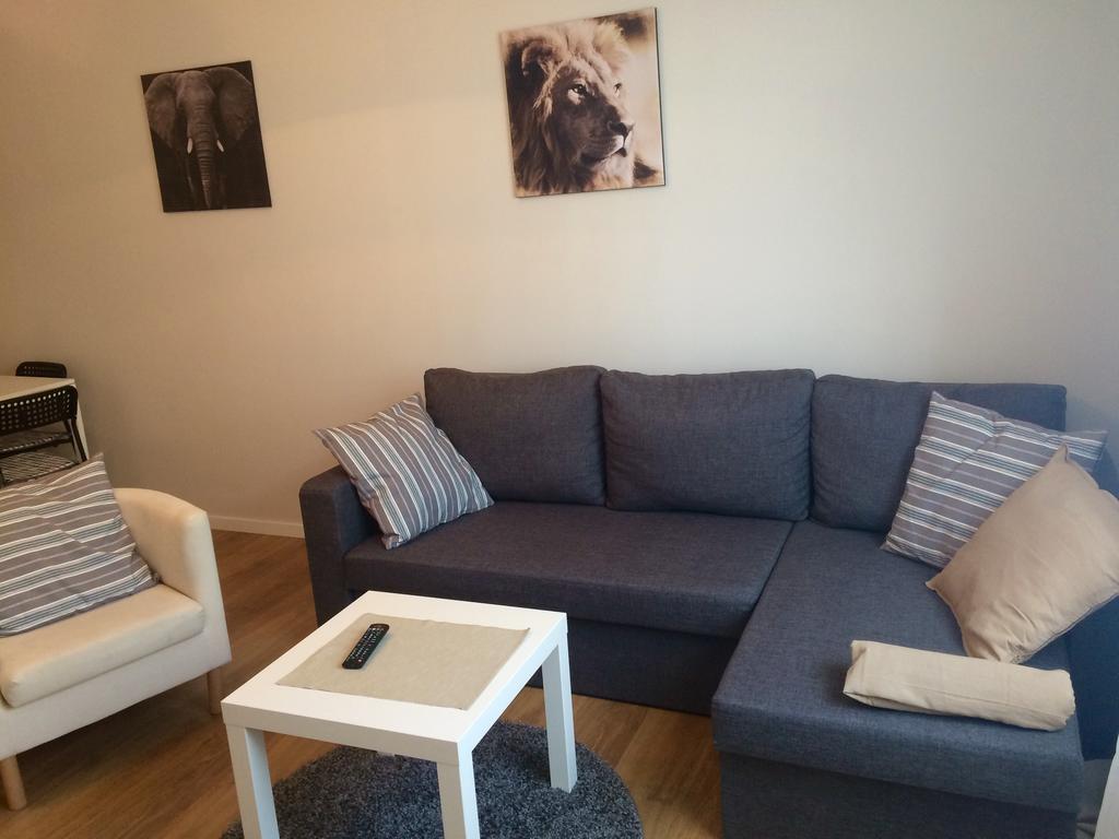 Aluzyjna Erapartments Jabłonna Eksteriør bilde