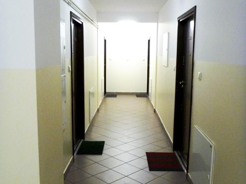 Aluzyjna Erapartments Jabłonna Eksteriør bilde