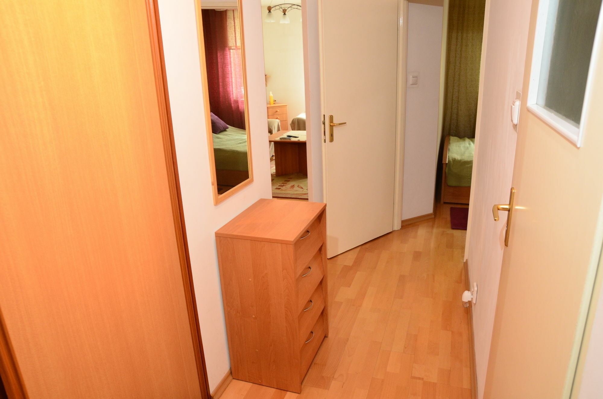 Aluzyjna Erapartments Jabłonna Eksteriør bilde